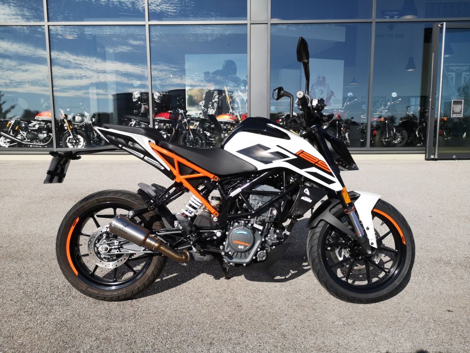 KTM 125 DUKE ABS 4
