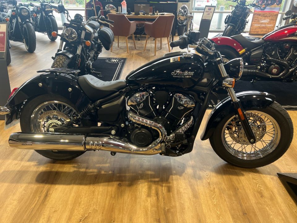 INDIAN SCOUT CLASSIC 1250 4