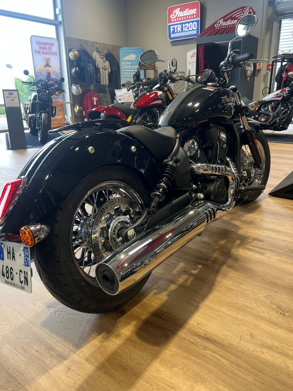 INDIAN SCOUT CLASSIC 1250 4