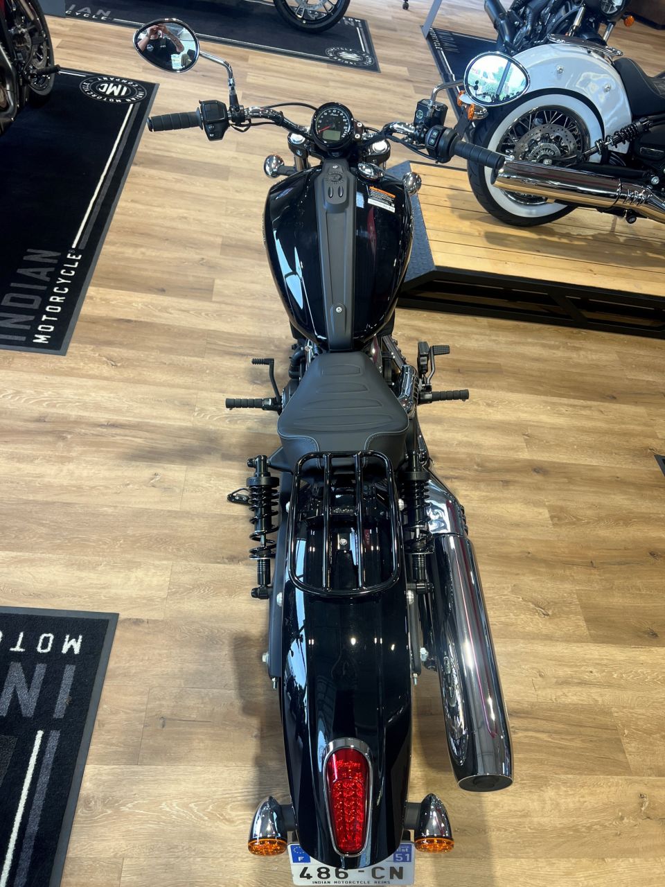 INDIAN SCOUT CLASSIC 1250 4