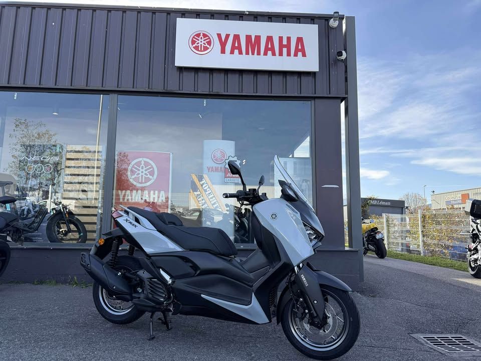 YAMAHA XMAX 125 TECH MAX 4