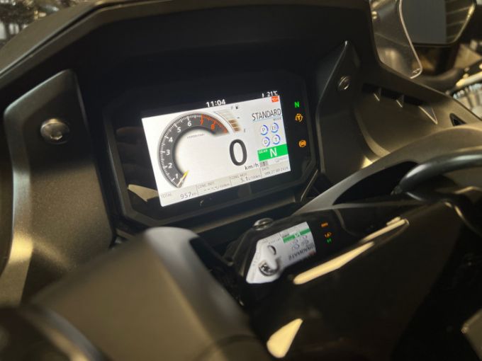HONDA FORZA 750 4