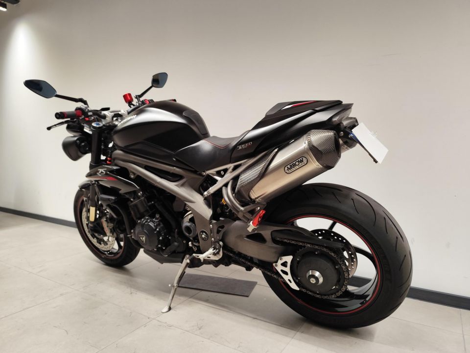 TRIUMPH SPEED TRIPLE 1050 RS 4