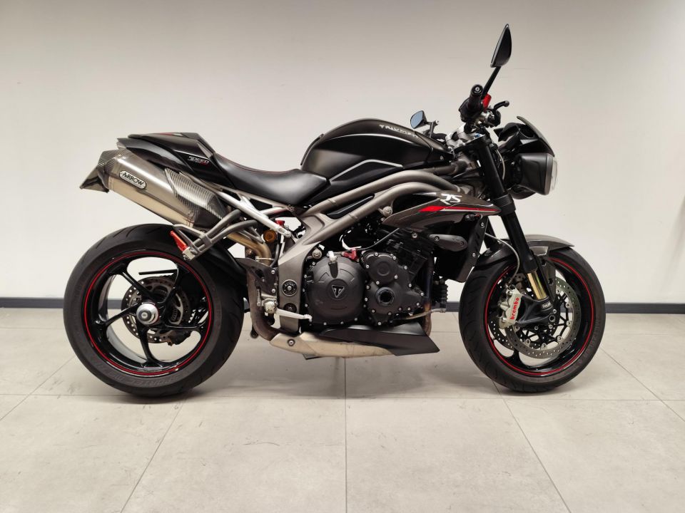 TRIUMPH SPEED TRIPLE 1050 RS 4