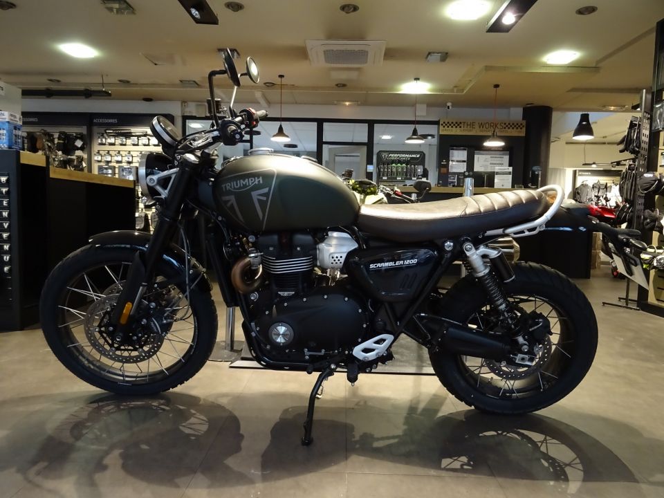 TRIUMPH Scrambler 1200 X 4