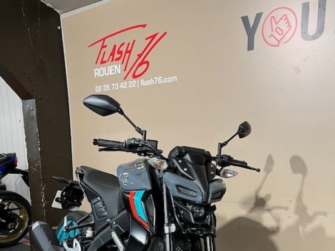 YAMAHA MT-125 4