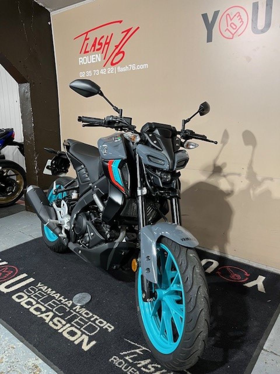 YAMAHA MT-125 4