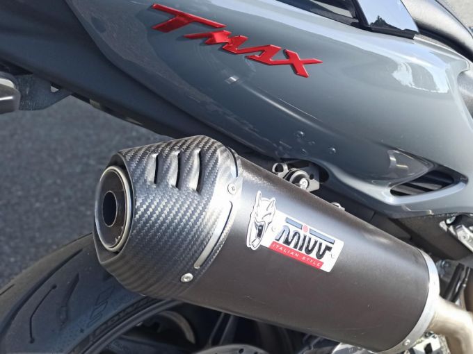 YAMAHA XP T-MAX 560 TECH MAX 4