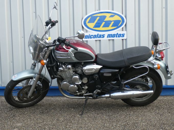 TRIUMPH THUNDERBIRD 900 4