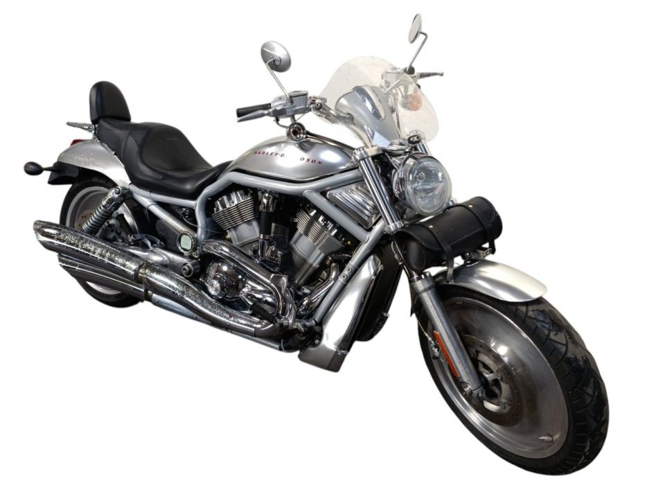 HARLEY-DAVIDSON V-ROD 1130 4