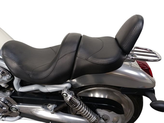 HARLEY-DAVIDSON V-ROD 1130 4