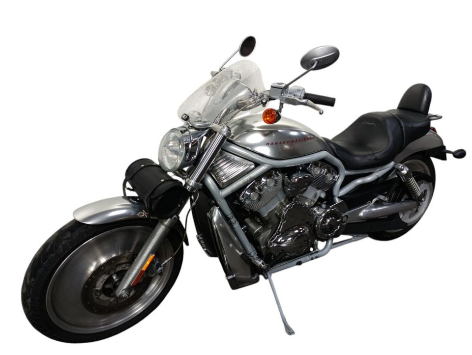 HARLEY-DAVIDSON V-ROD 1130 4