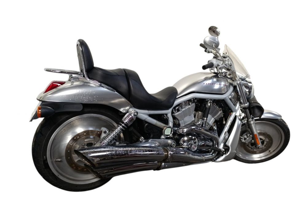 HARLEY-DAVIDSON V-ROD 1130 4