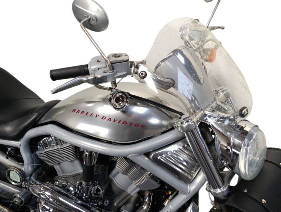 HARLEY-DAVIDSON V-ROD 1130 4