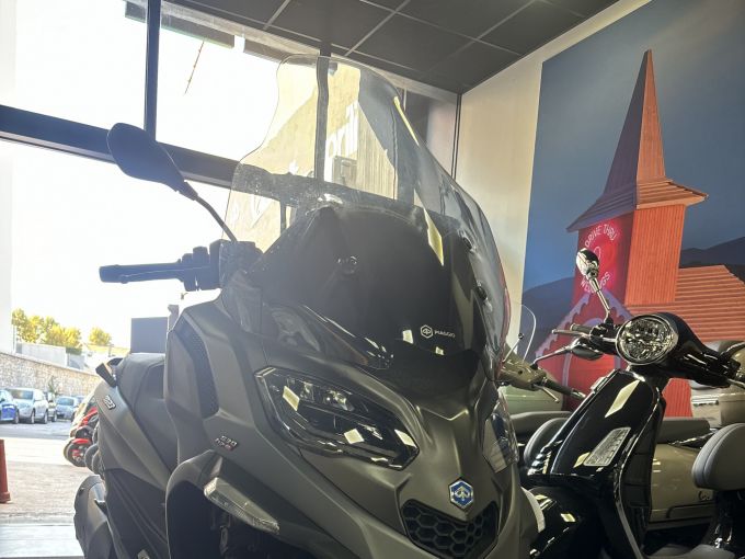 PIAGGIO MP3 530 HPE EXCLUSIVE 4