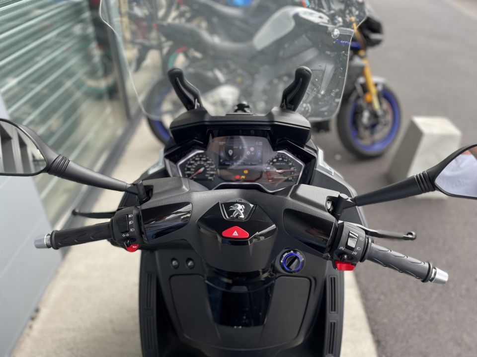 PEUGEOT METROPOLIS 400 4