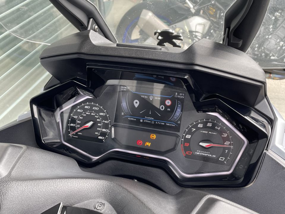 PEUGEOT METROPOLIS 400 4