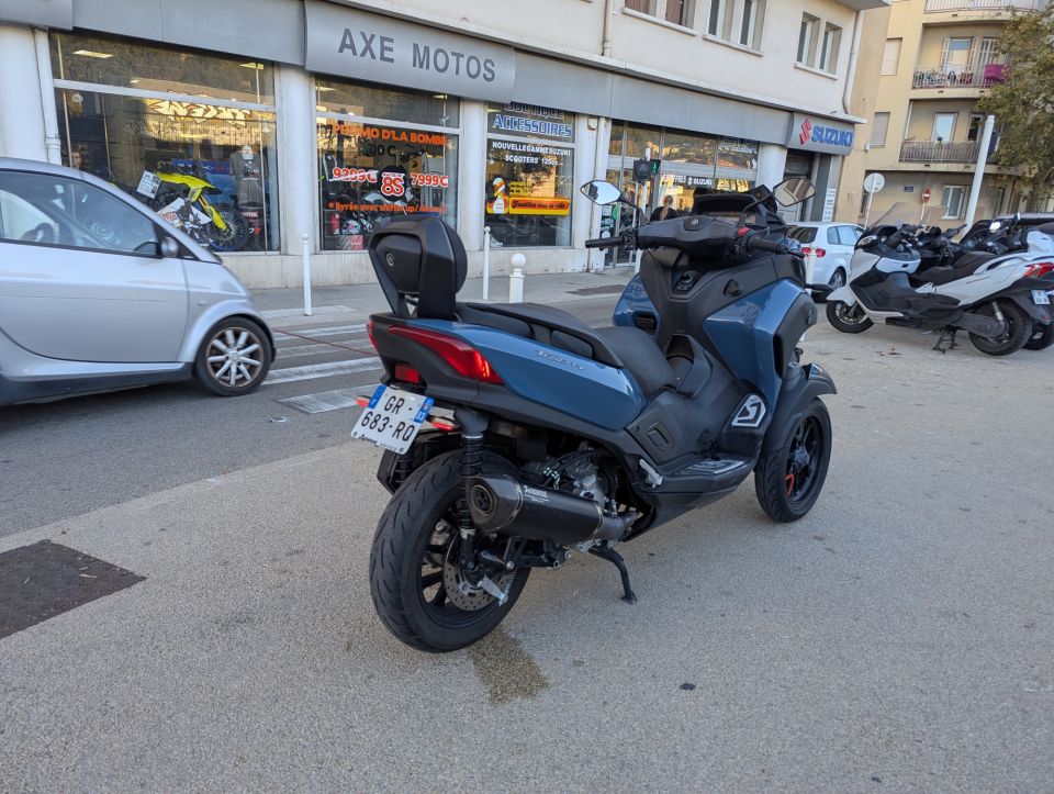 YAMAHA TRICITY 300 4