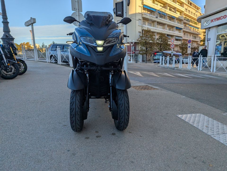 YAMAHA TRICITY 300 4