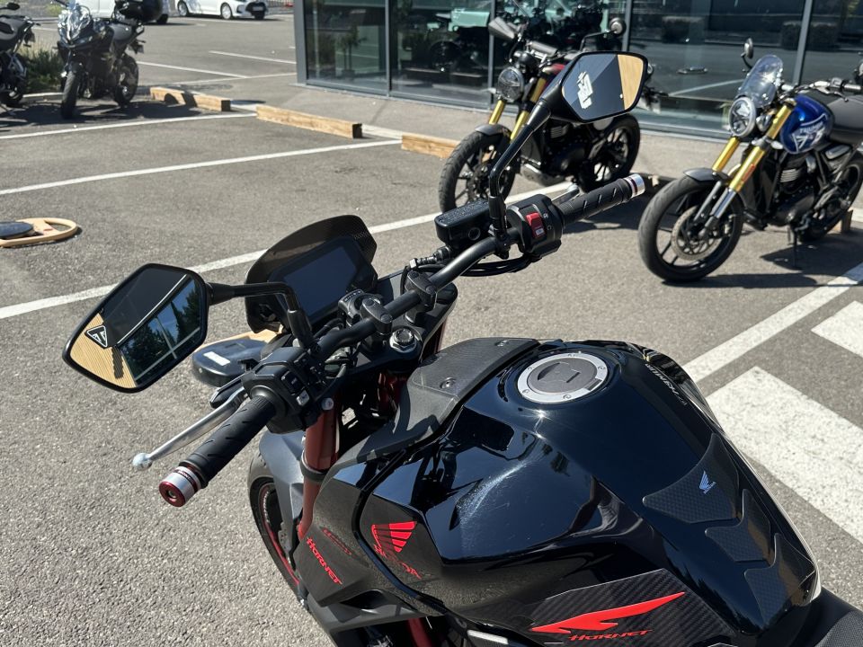 HONDA CB 750 HORNET 4