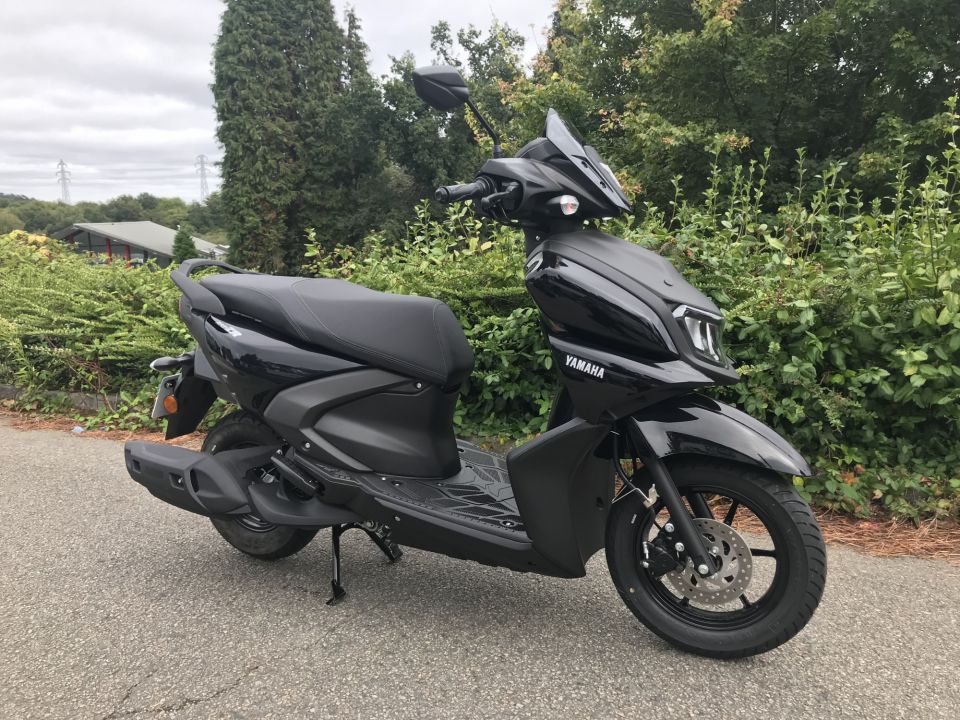 YAMAHA RayZR 125 4