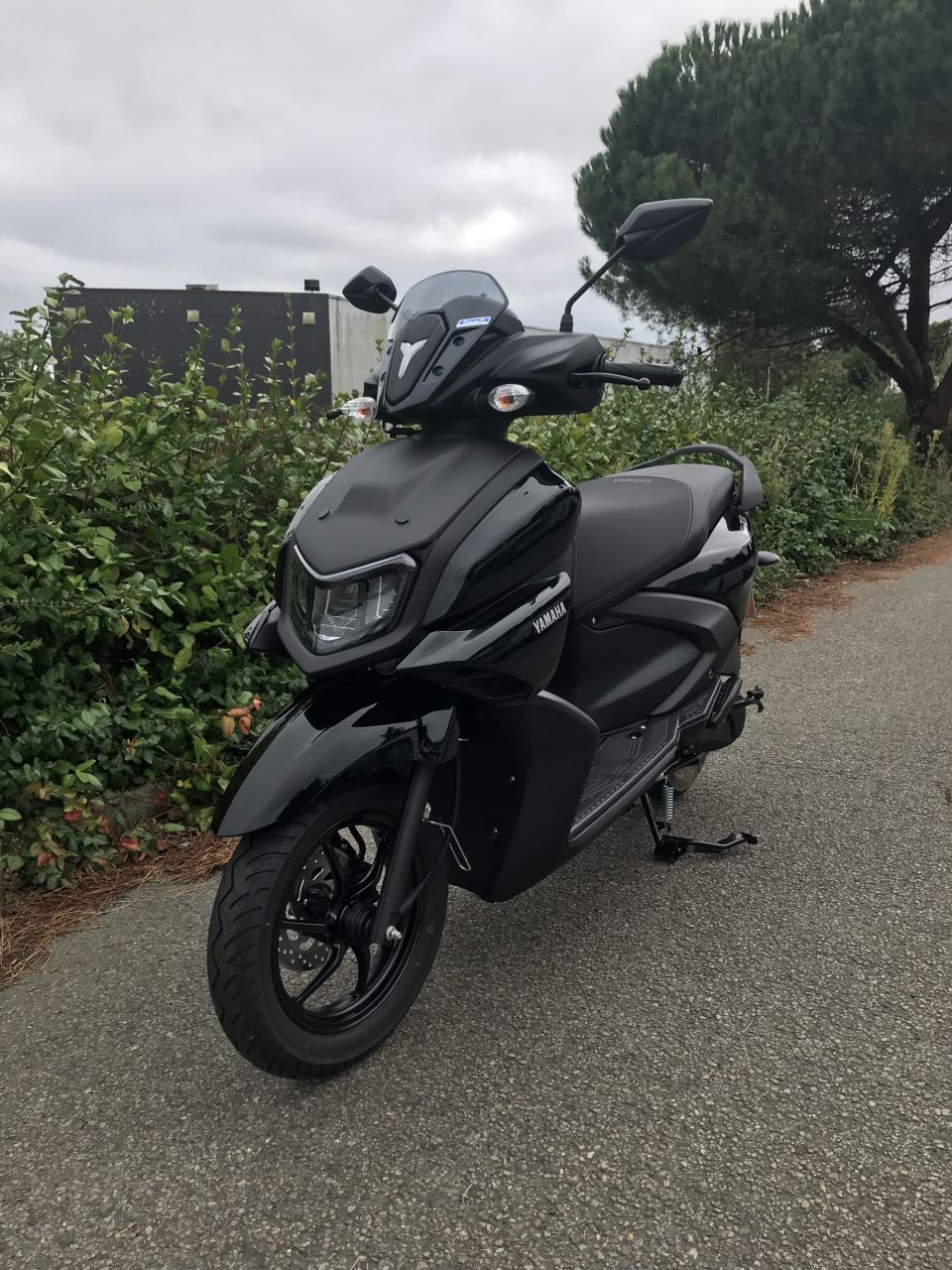 YAMAHA RayZR 125 4