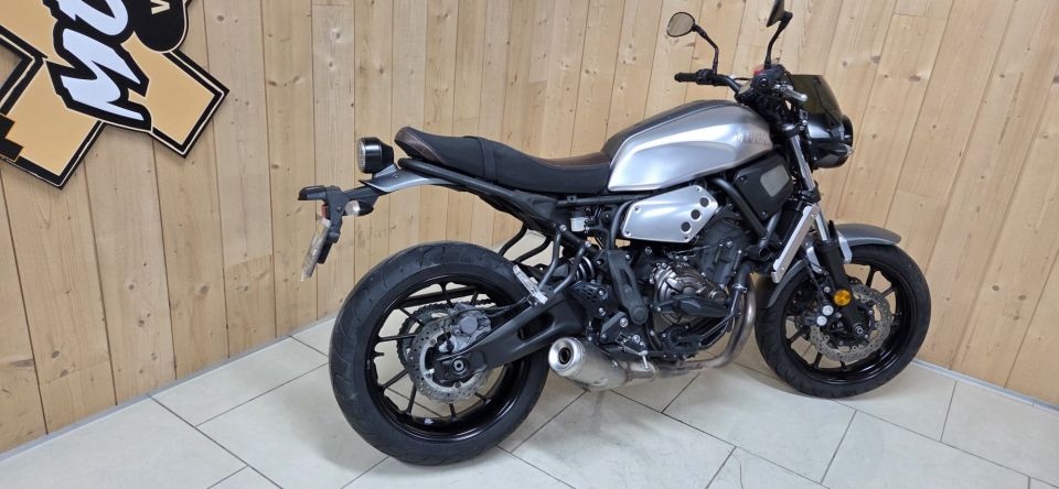 YAMAHA XSR 700 4