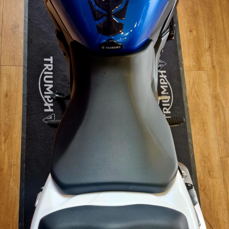 SUZUKI GSX-S 750 4