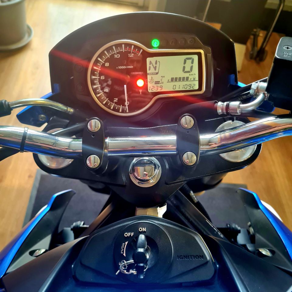 SUZUKI GSX-S 750 4