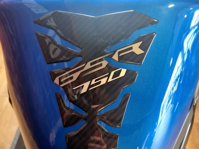 SUZUKI GSX-S 750 4