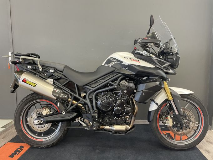 TRIUMPH TIGER 800 XR 4