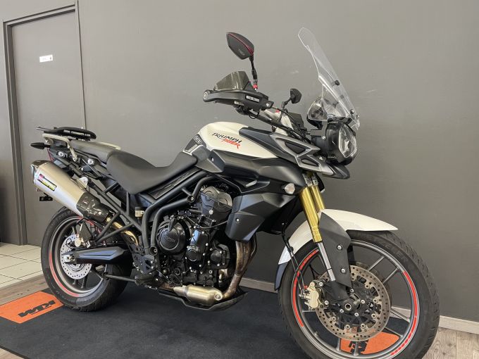 TRIUMPH TIGER 800 XR 4