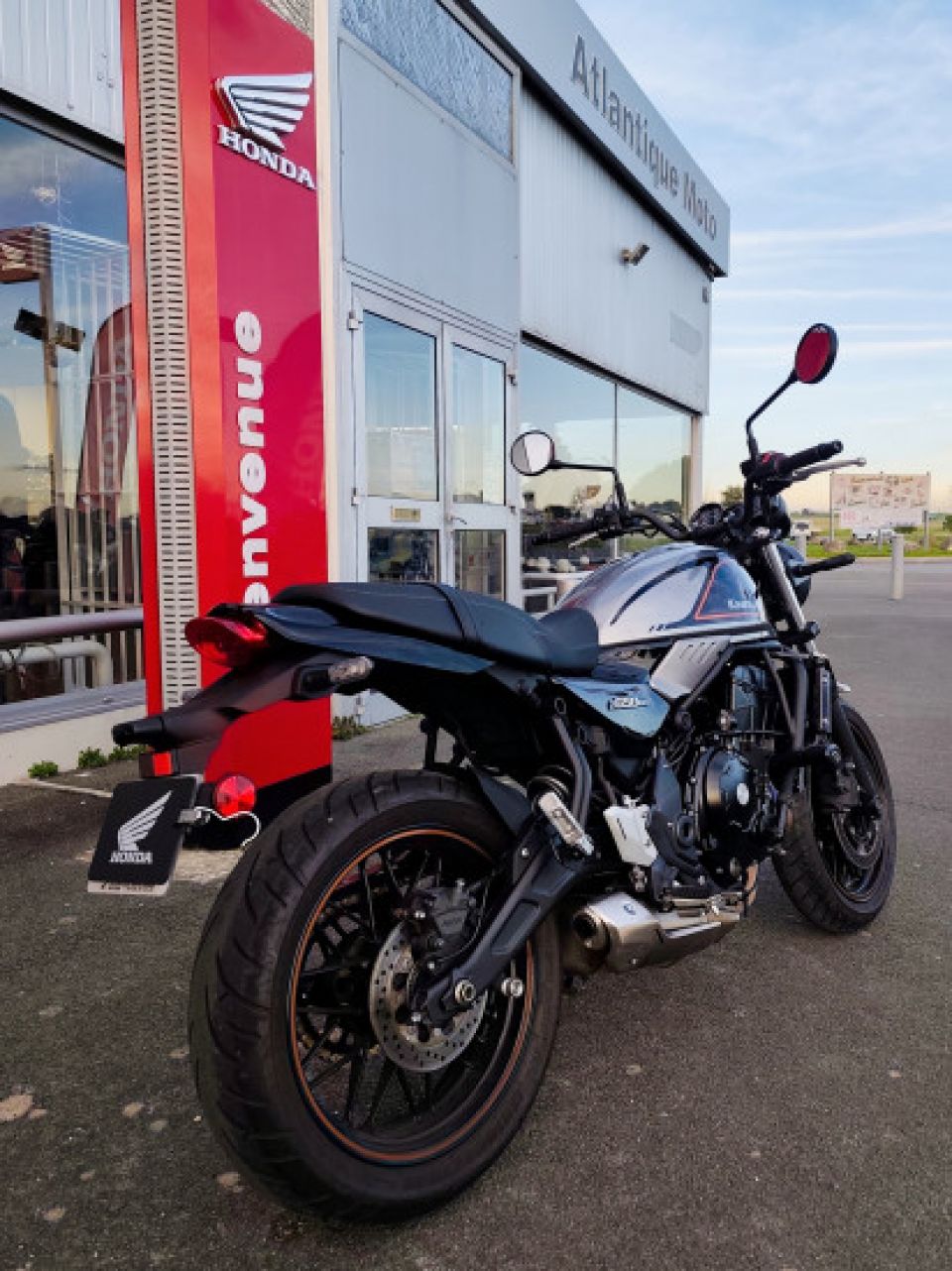 KAWASAKI Z 650 RS 4