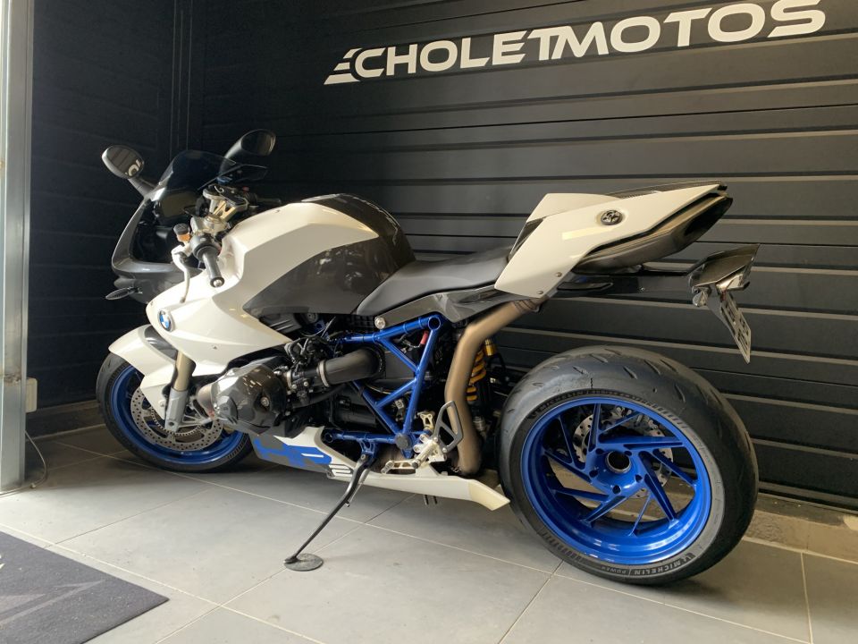 BMW HP2 SPORT 4
