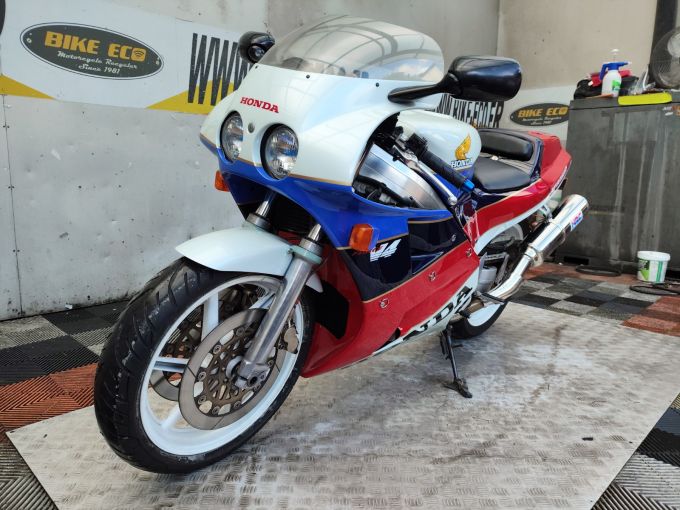HONDA VFR 4