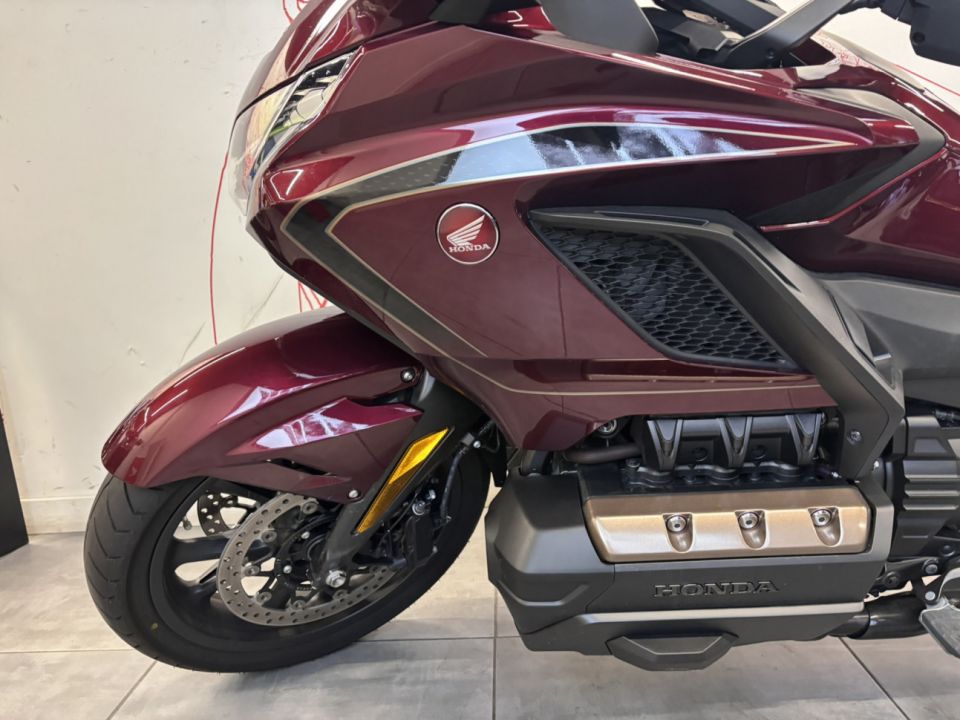 HONDA GL 1800 GOLDWING DCT 4