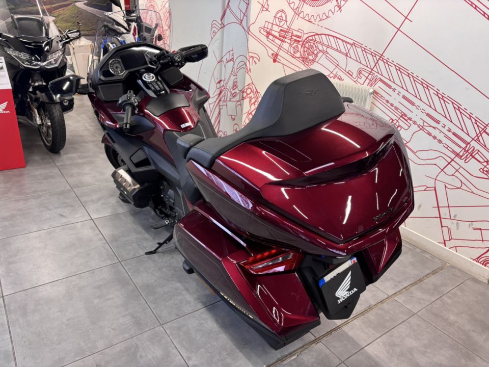 HONDA GL 1800 GOLDWING DCT 4