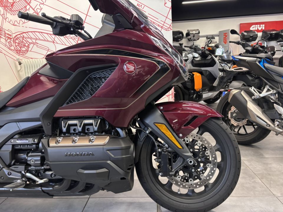 HONDA GL 1800 GOLDWING DCT 4