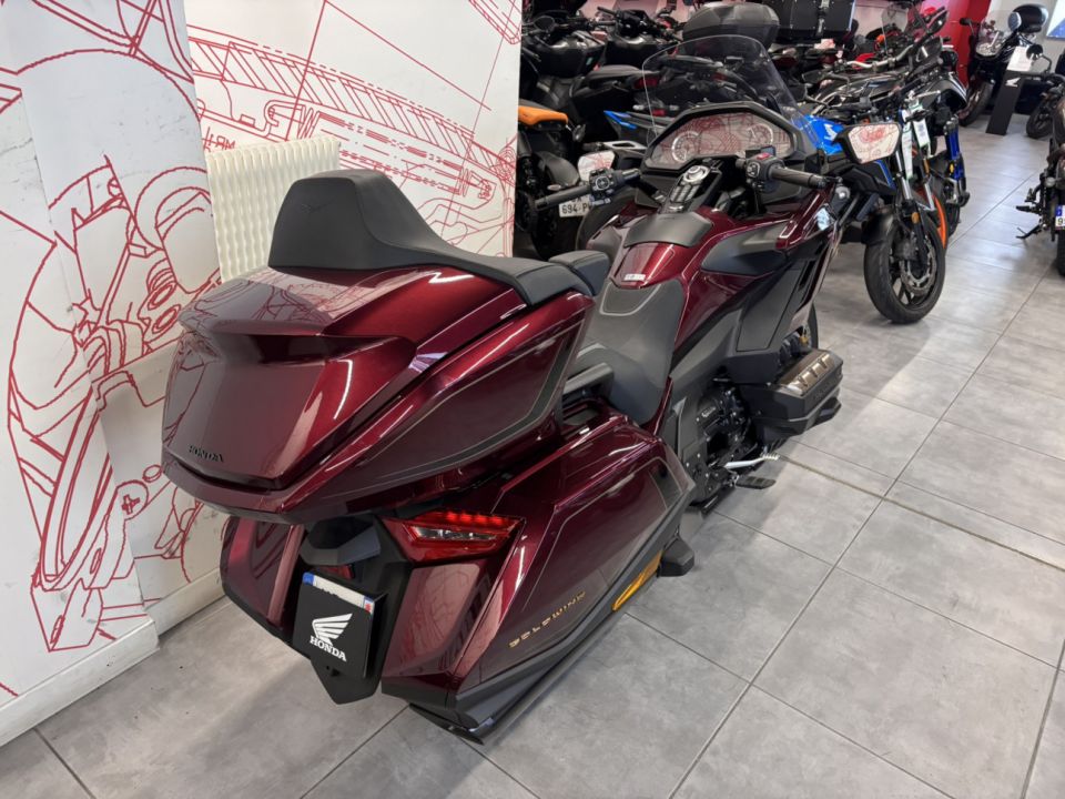 HONDA GL 1800 GOLDWING DCT 4