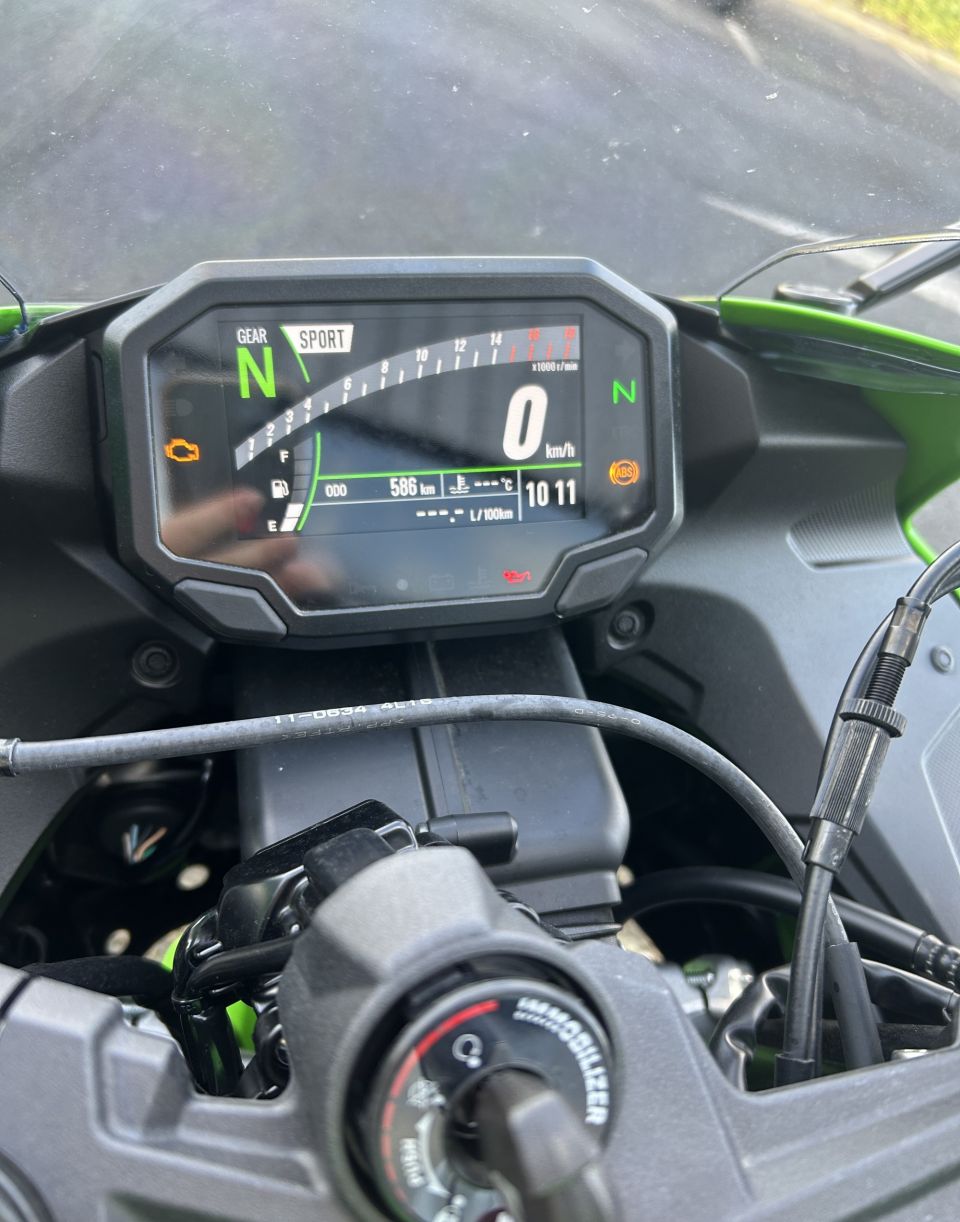 KAWASAKI ZX-6R 636 4