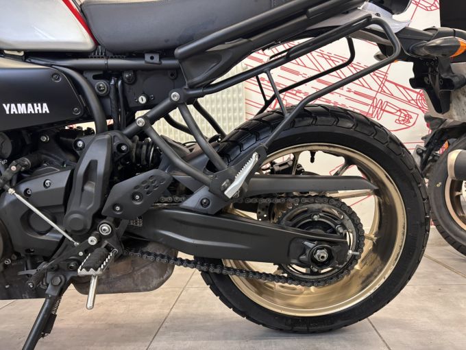 YAMAHA XSR 700 XTRIBUTE 4