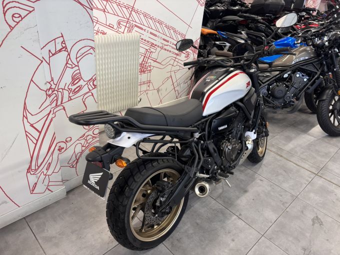YAMAHA XSR 700 XTRIBUTE 4