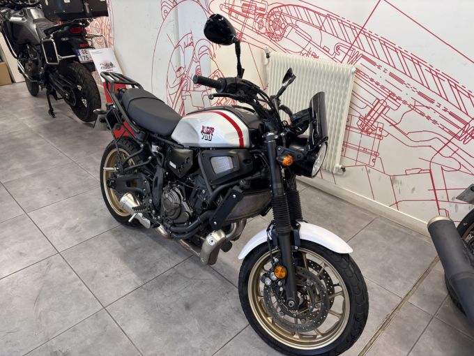YAMAHA XSR 700 XTRIBUTE 4