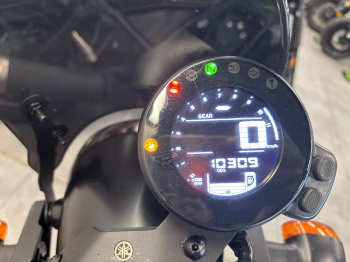 YAMAHA XSR 700 XTRIBUTE 4