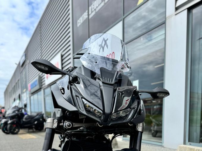 YAMAHA NIKEN GT 4