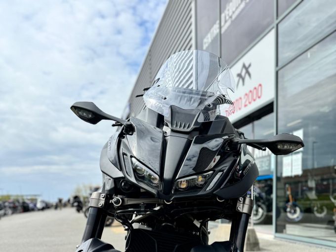 YAMAHA NIKEN GT 4
