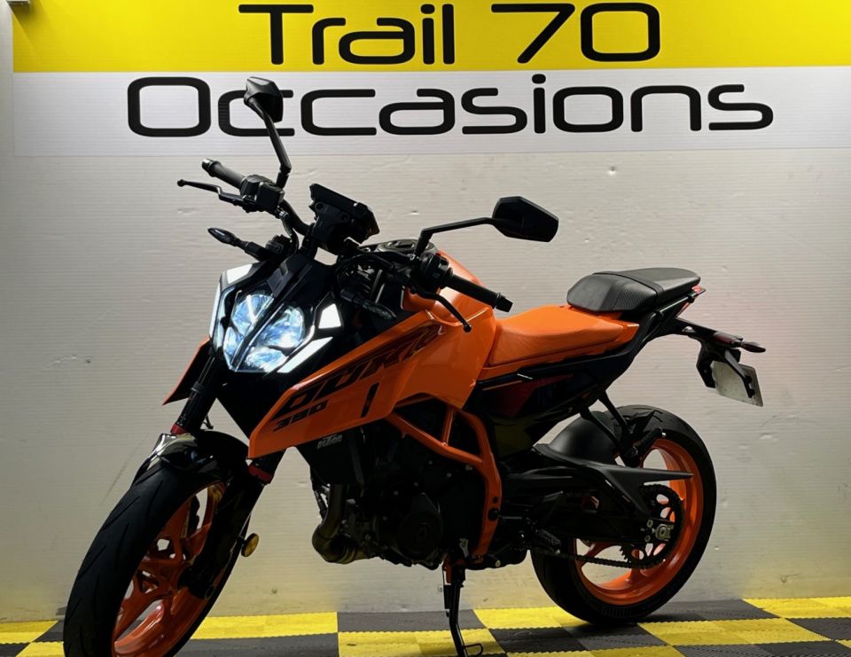 KTM 390 DUKE 4