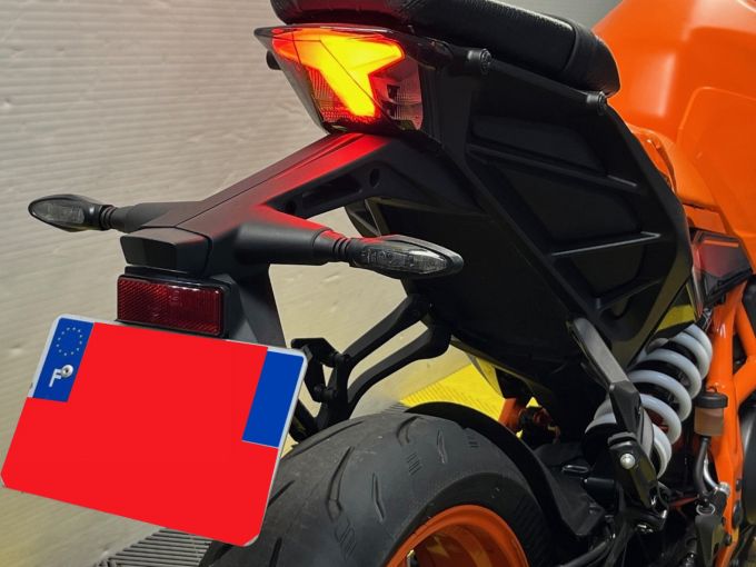 KTM 390 DUKE 4