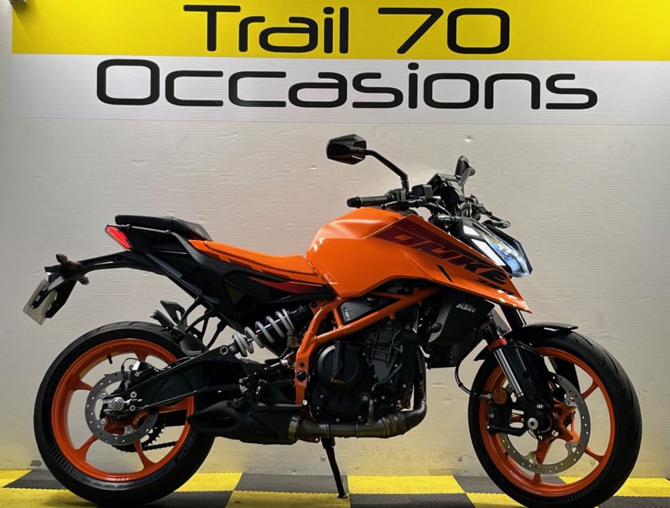 KTM 390 DUKE 4