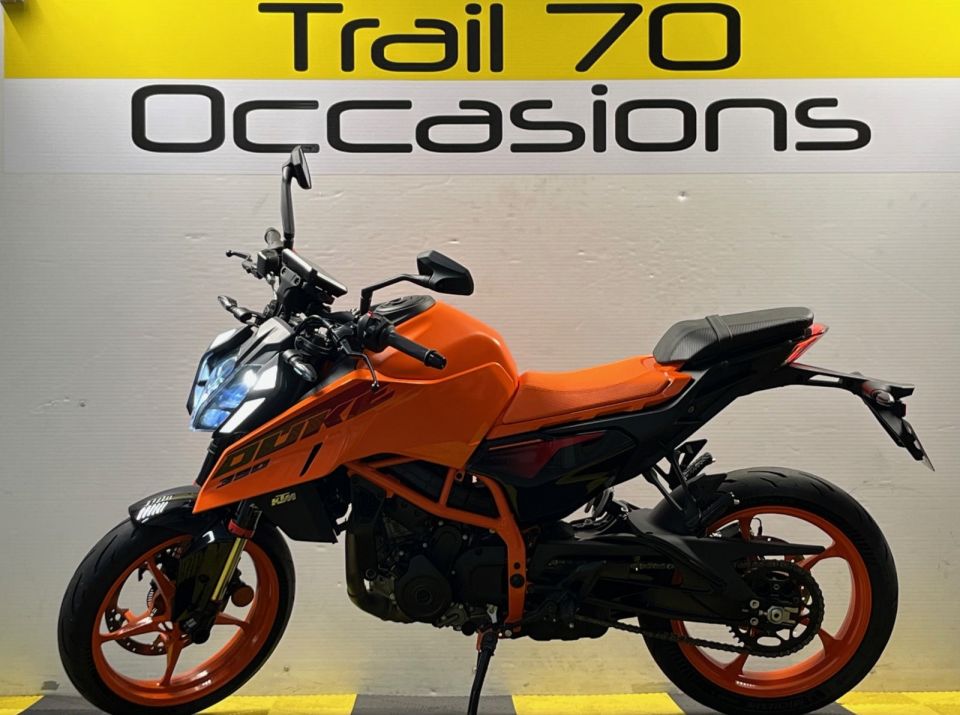 KTM 390 DUKE 4